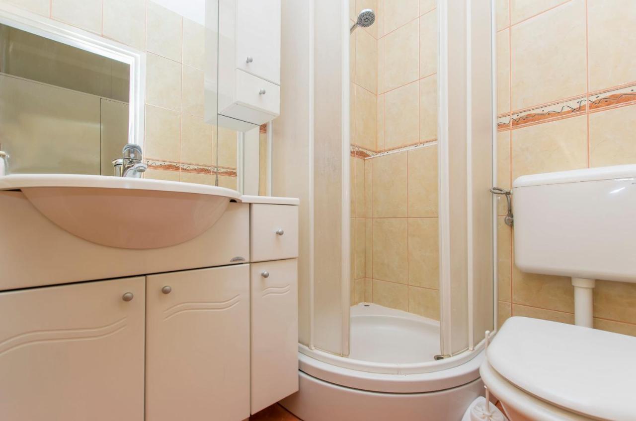 Apartment And Rooms Franka Zaboric Ngoại thất bức ảnh