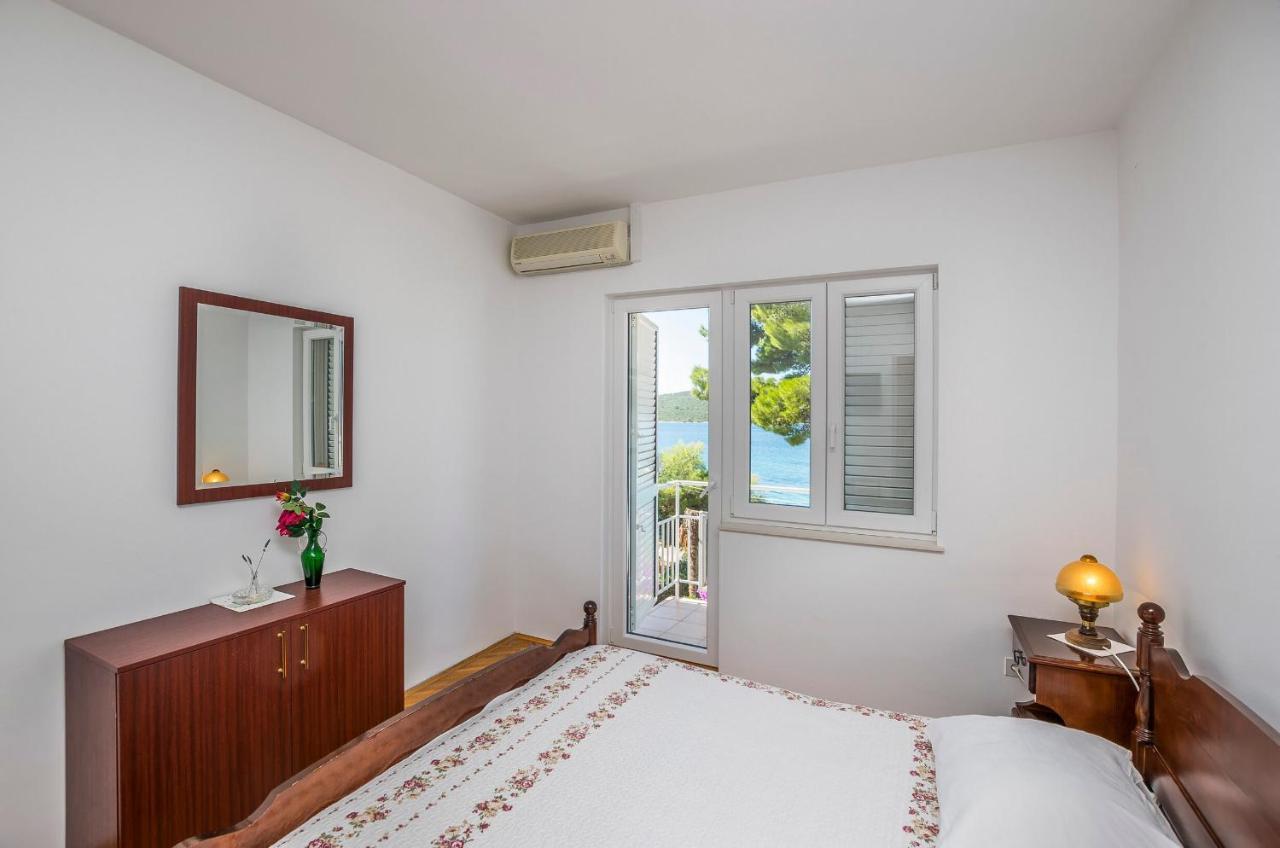 Apartment And Rooms Franka Zaboric Ngoại thất bức ảnh