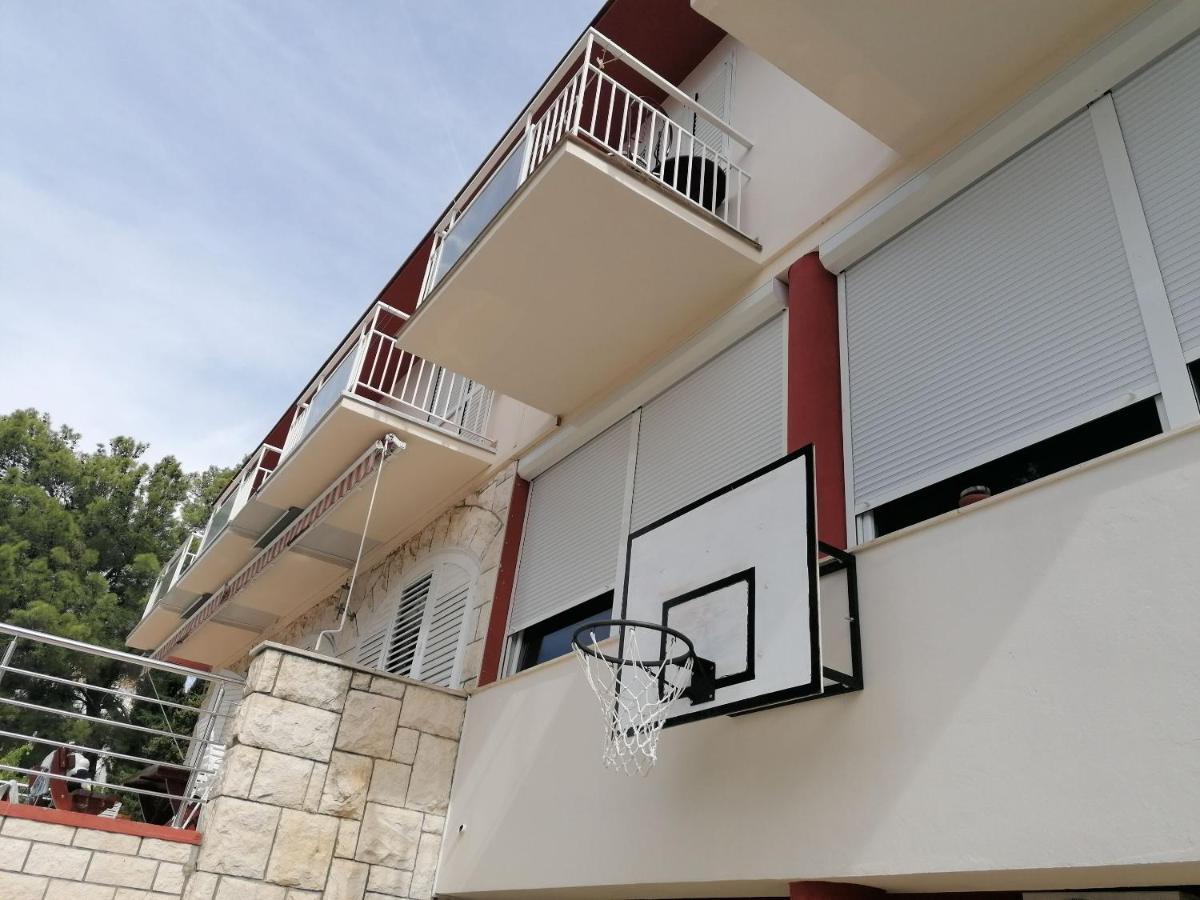 Apartment And Rooms Franka Zaboric Ngoại thất bức ảnh